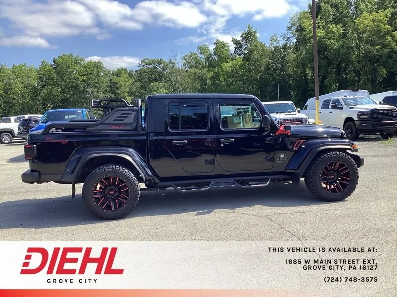 Used 2021 Black Jeep 80th Anniversary 4x4 image 8