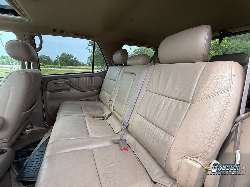 Used 2004  Toyota Limited image 20