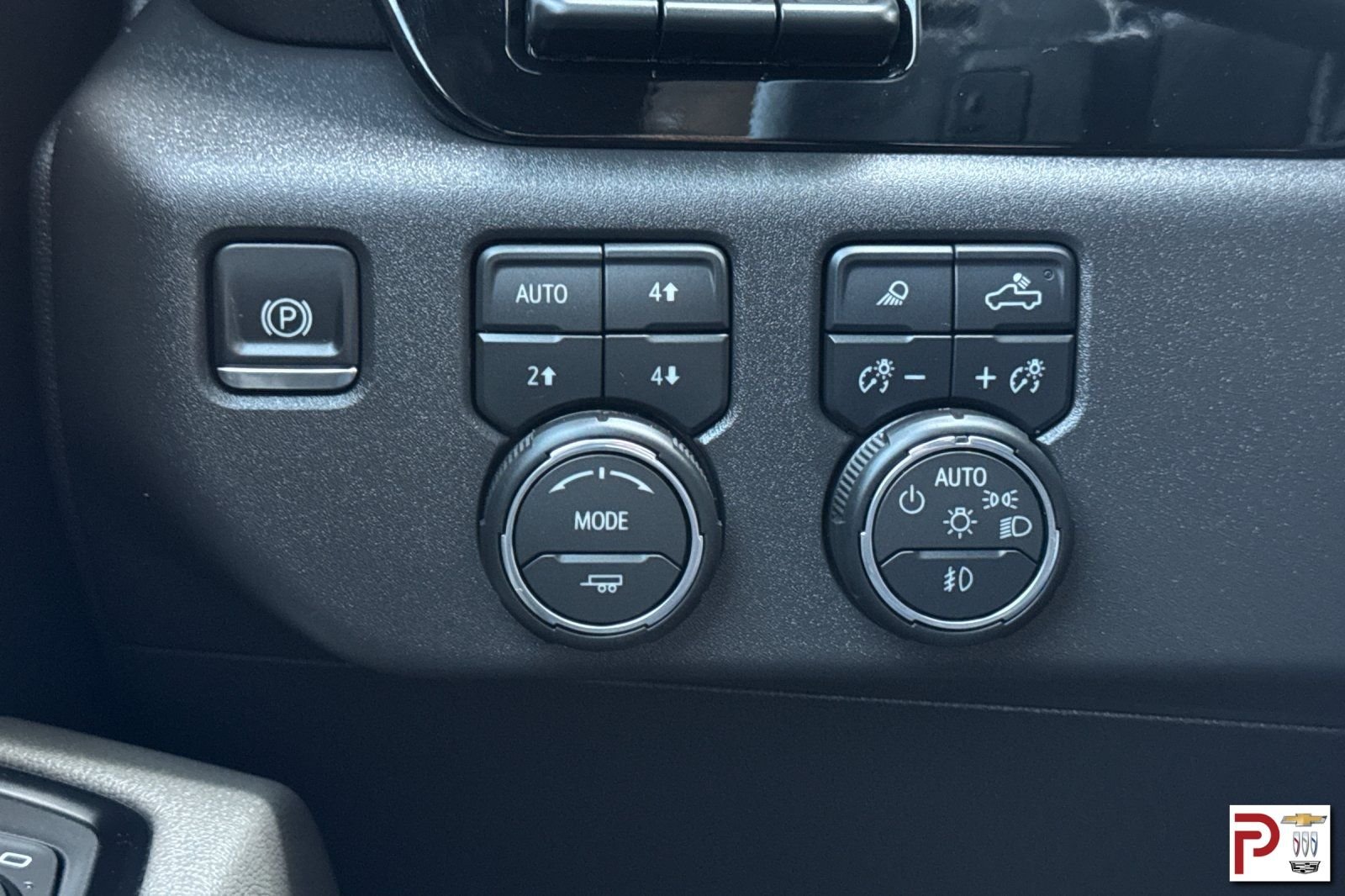 Used 2026 White Chevrolet ZR2 image 31