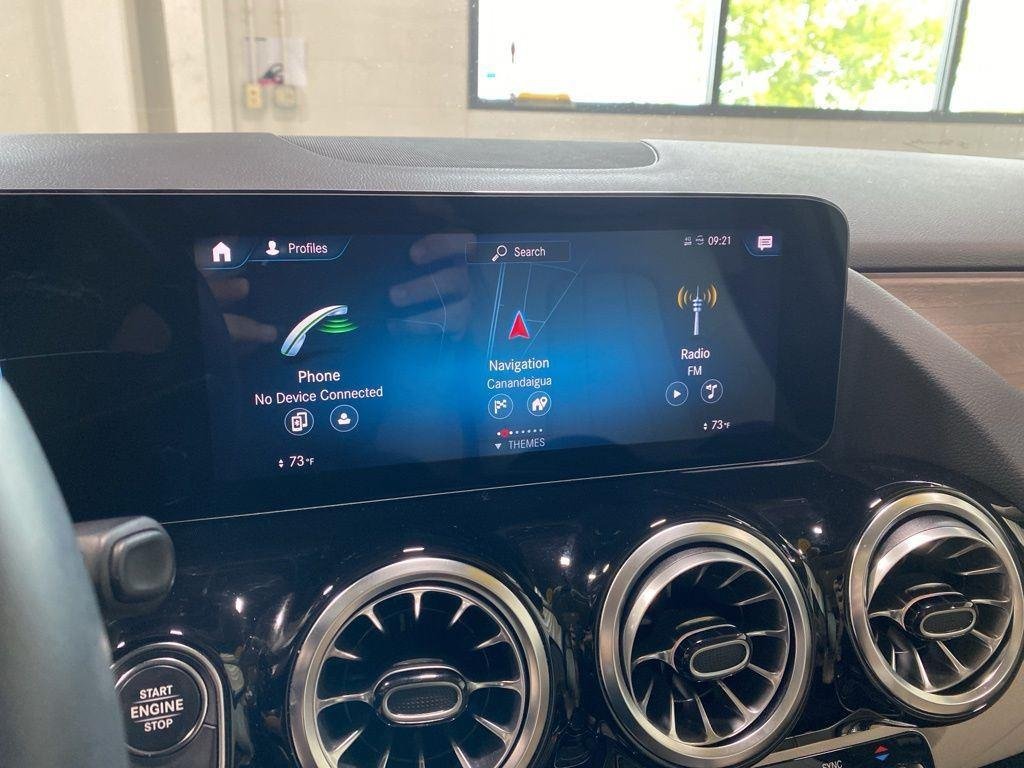 Used 2022 Polar White Mercedes-Benz GLA 250 image 12