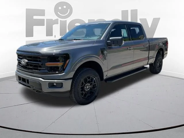 New 2026 Carbonized Gray Metallic Ford XLT image 2