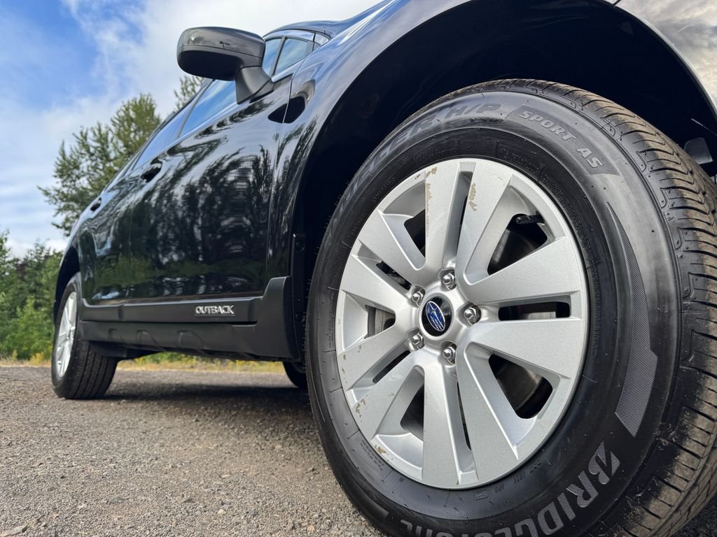 Used 2018 Crystal Black Silica Subaru 2.5i Premium image 47