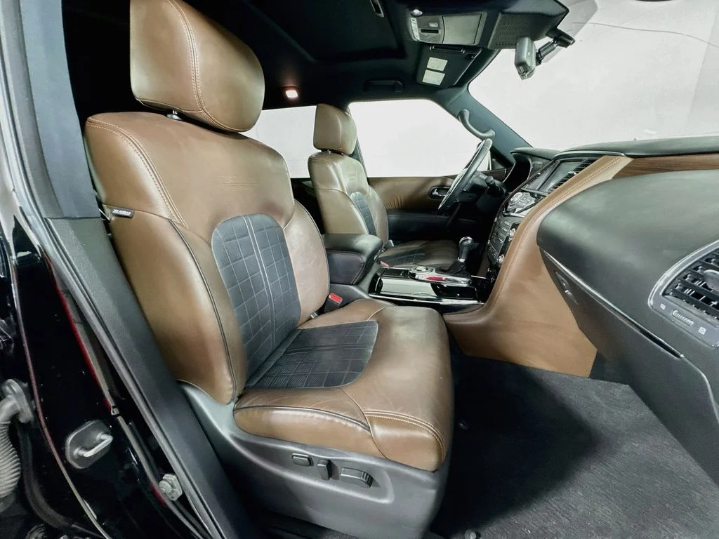 Used 2019 Black Nissan Platinum image 40