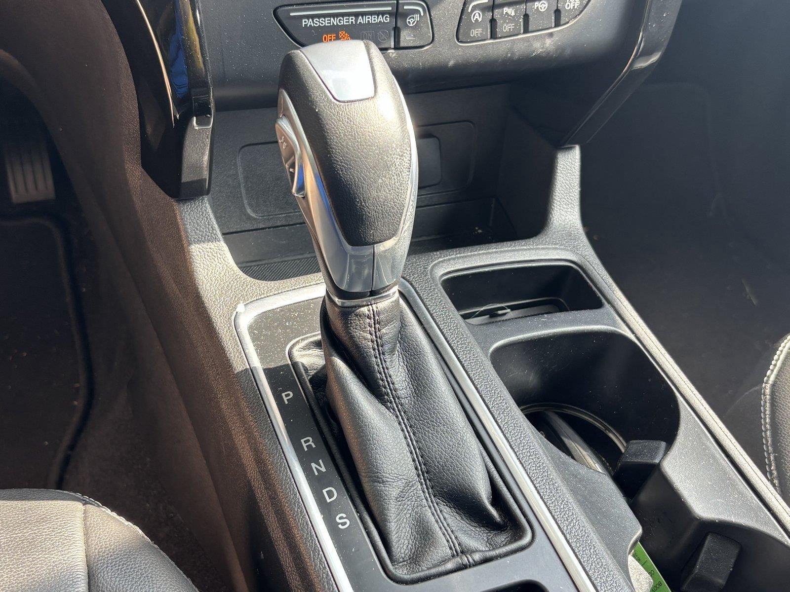 Used 2019 Magnetic Ford Titanium image 19