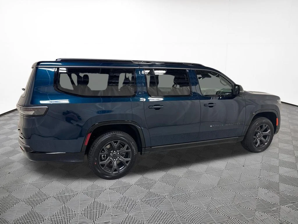 New 2026 Fathom Blue Pearl-Coat Exterior Paint (Late Availability) Jeep Limited Altitude image 9