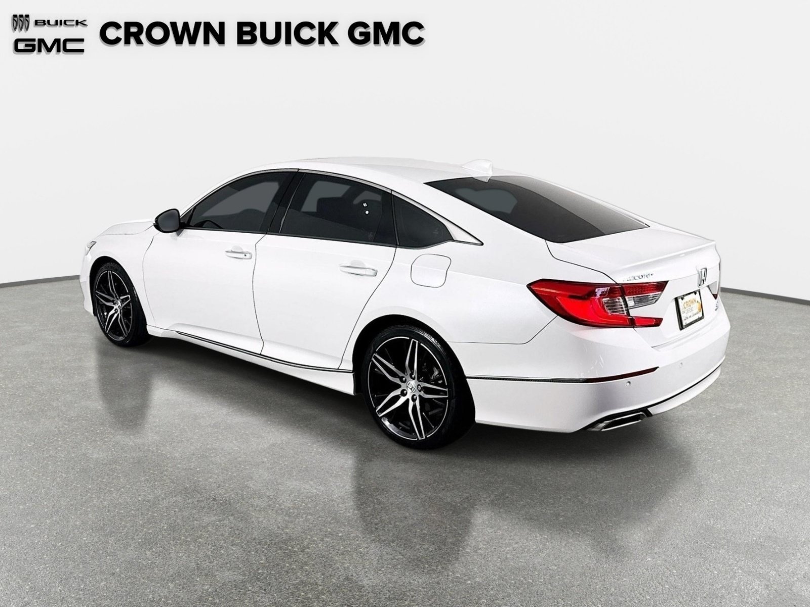Used 2022 Platinum White Pearl Honda Touring 2.0T image 7