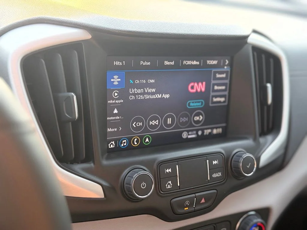 Used 2023 Silver GMC SLT image 38