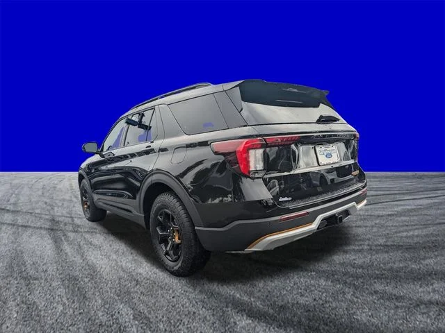 New 2026 Agate Black Metallic Ford Tremor® image 6