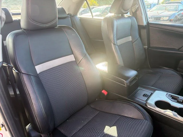 Used 2013 White Toyota SE image 29