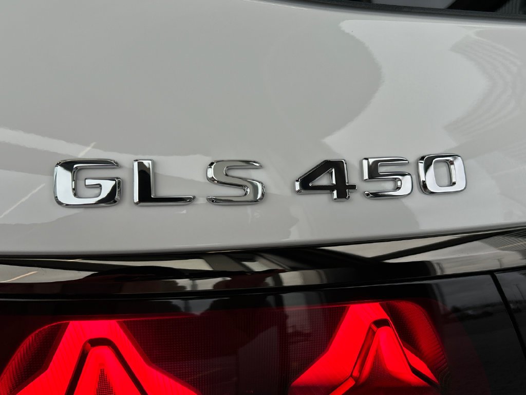 New 2027 Polar White Mercedes-Benz GLS 450 image 57
