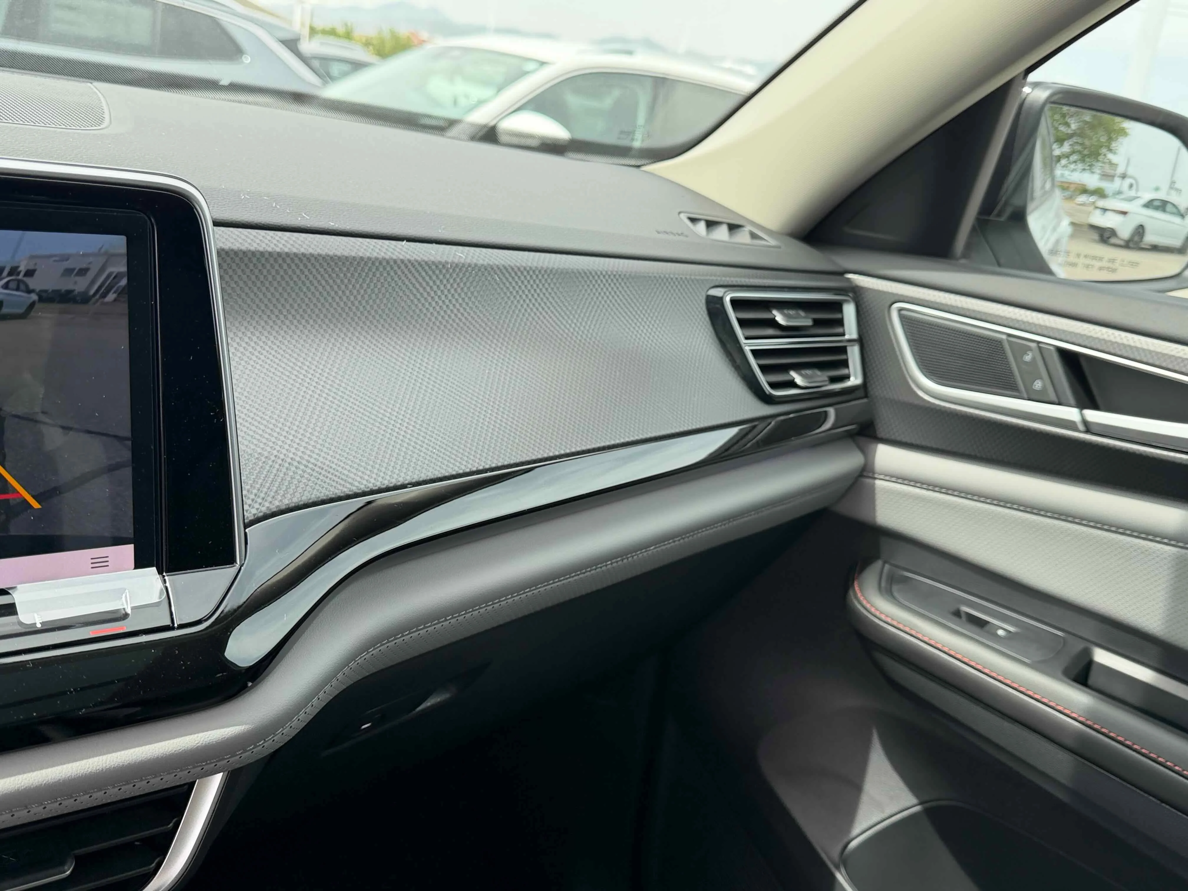 New 2026 Pearl Volkswagen 2.0T Peak Edition image 22