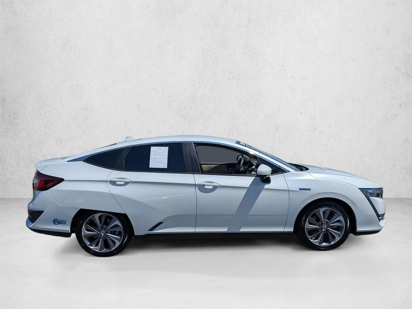 Used 2021 White Honda  image 4