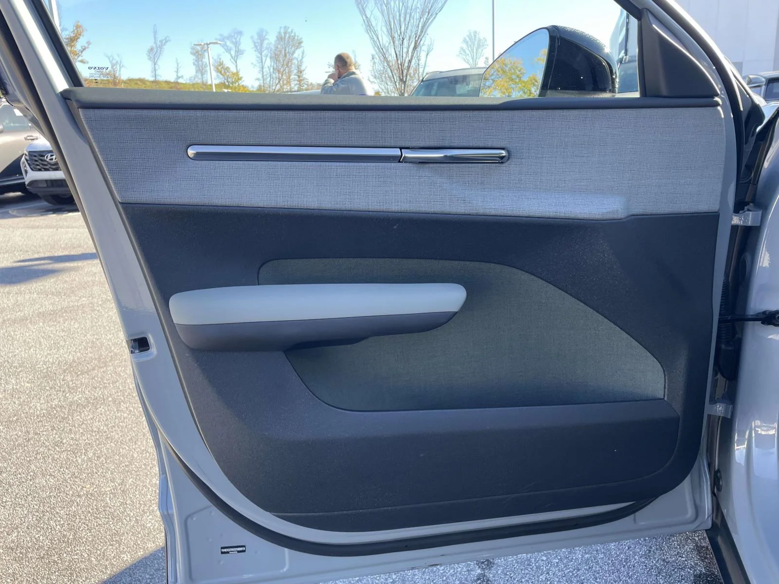 Used 2025 Vapour Grey Metallic Volvo Plus image 5