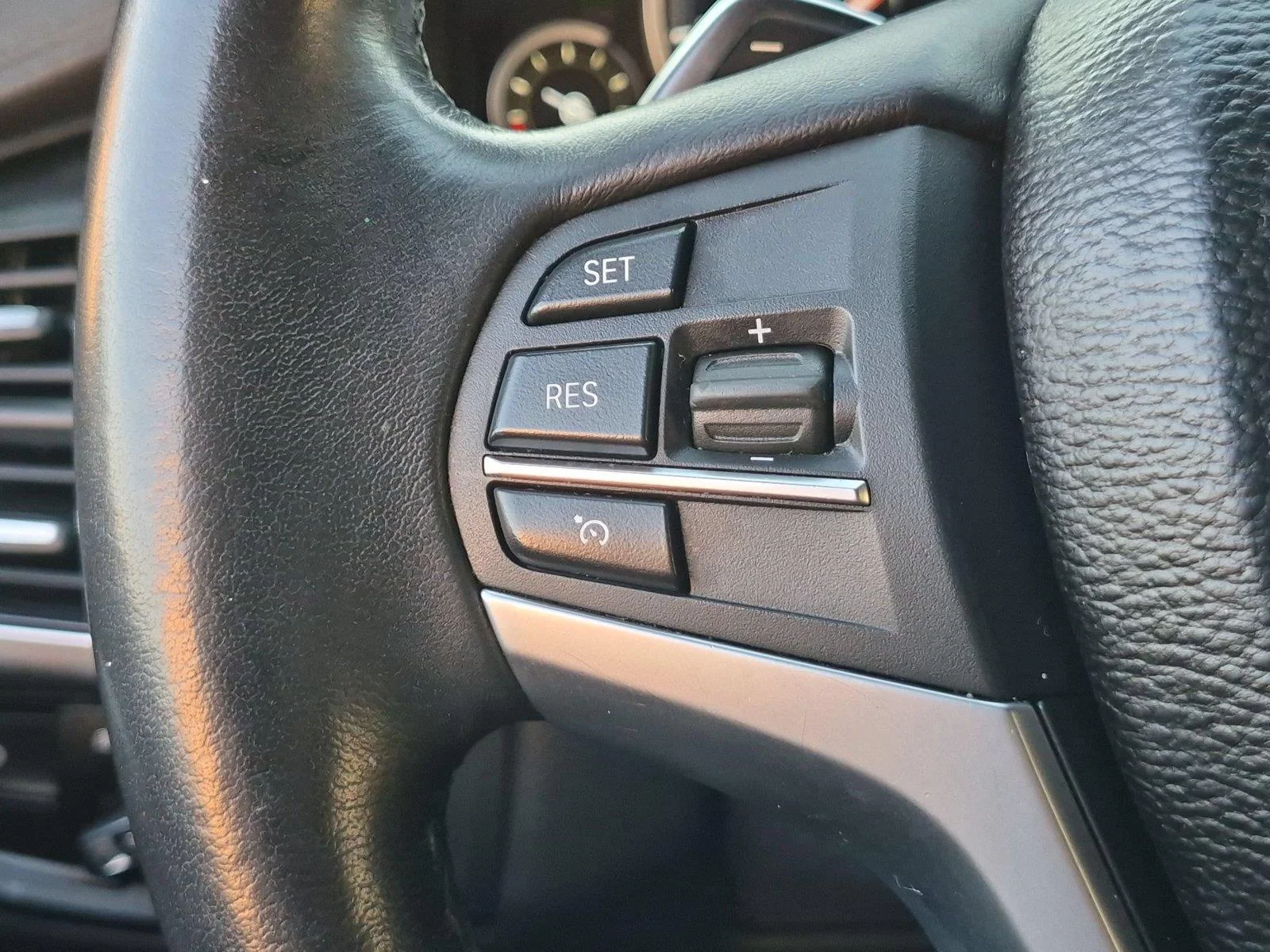 Used 2019 Jet Black BMW sDrive35i image 19