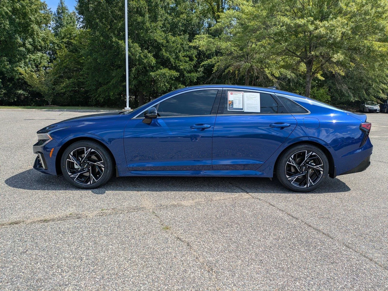 Used 2025 Yacht Blue Kia GT-Line image 7