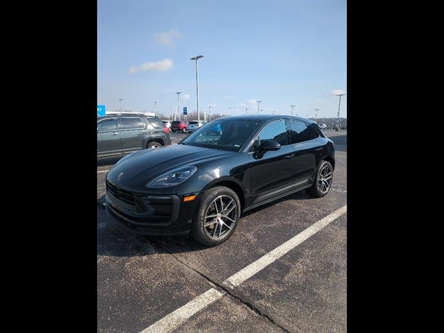 2023 Porsche Macan Base