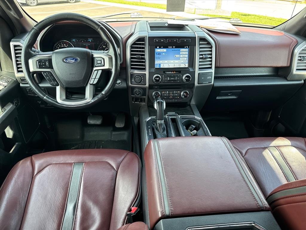 Used 2018 White Platinum Metallic Tri-Coat Ford Platinum image 13