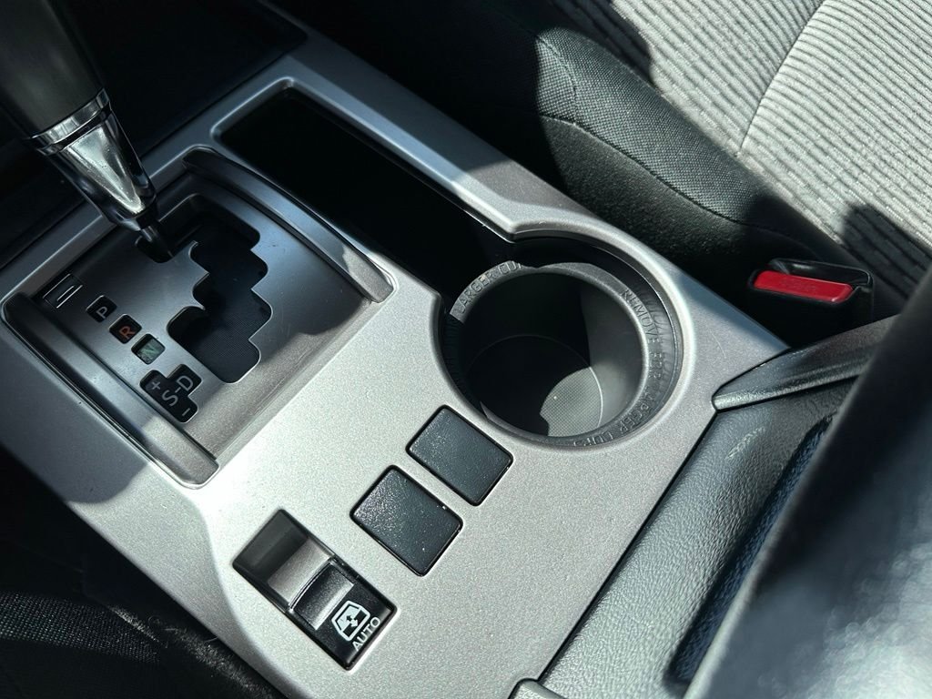 Used 2024  Toyota SR5 image 9
