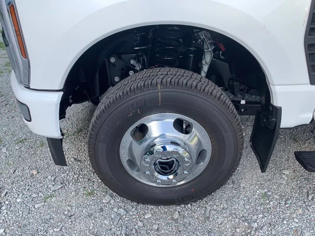 New 2026 White Ford F-350® Platinum® image 42