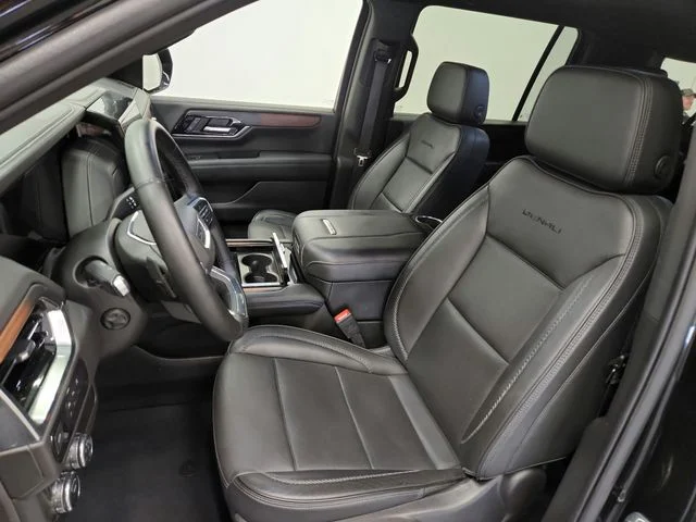 Used 2025 Black GMC Denali image 19