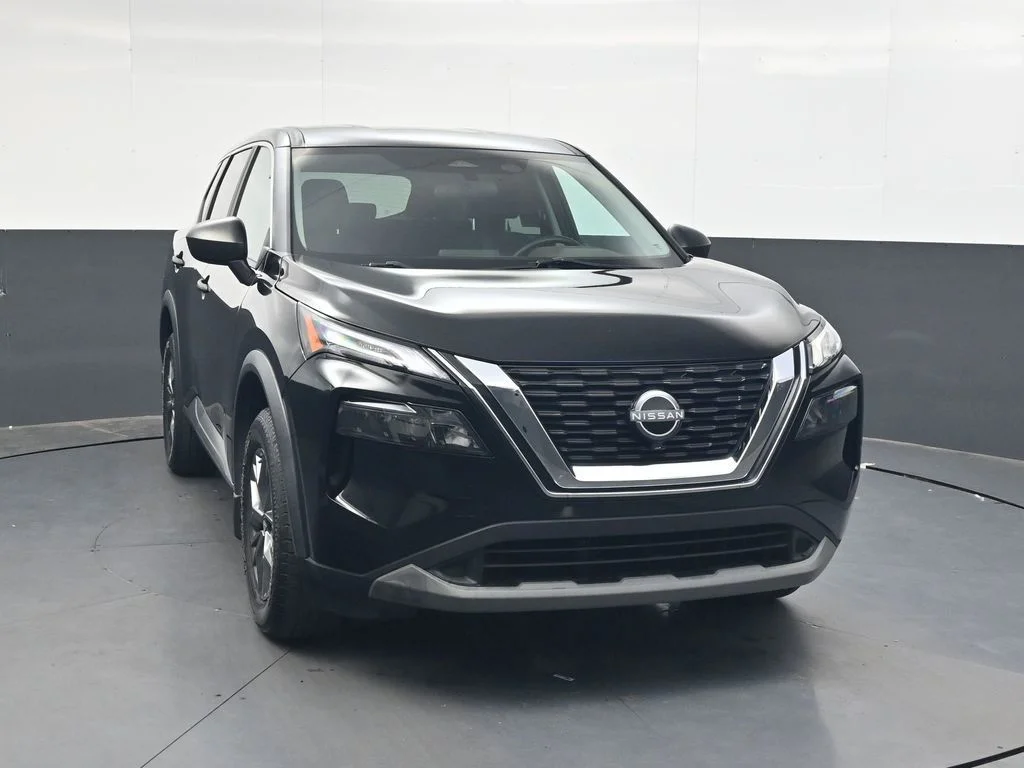 Used 2023 Black Nissan S image 13