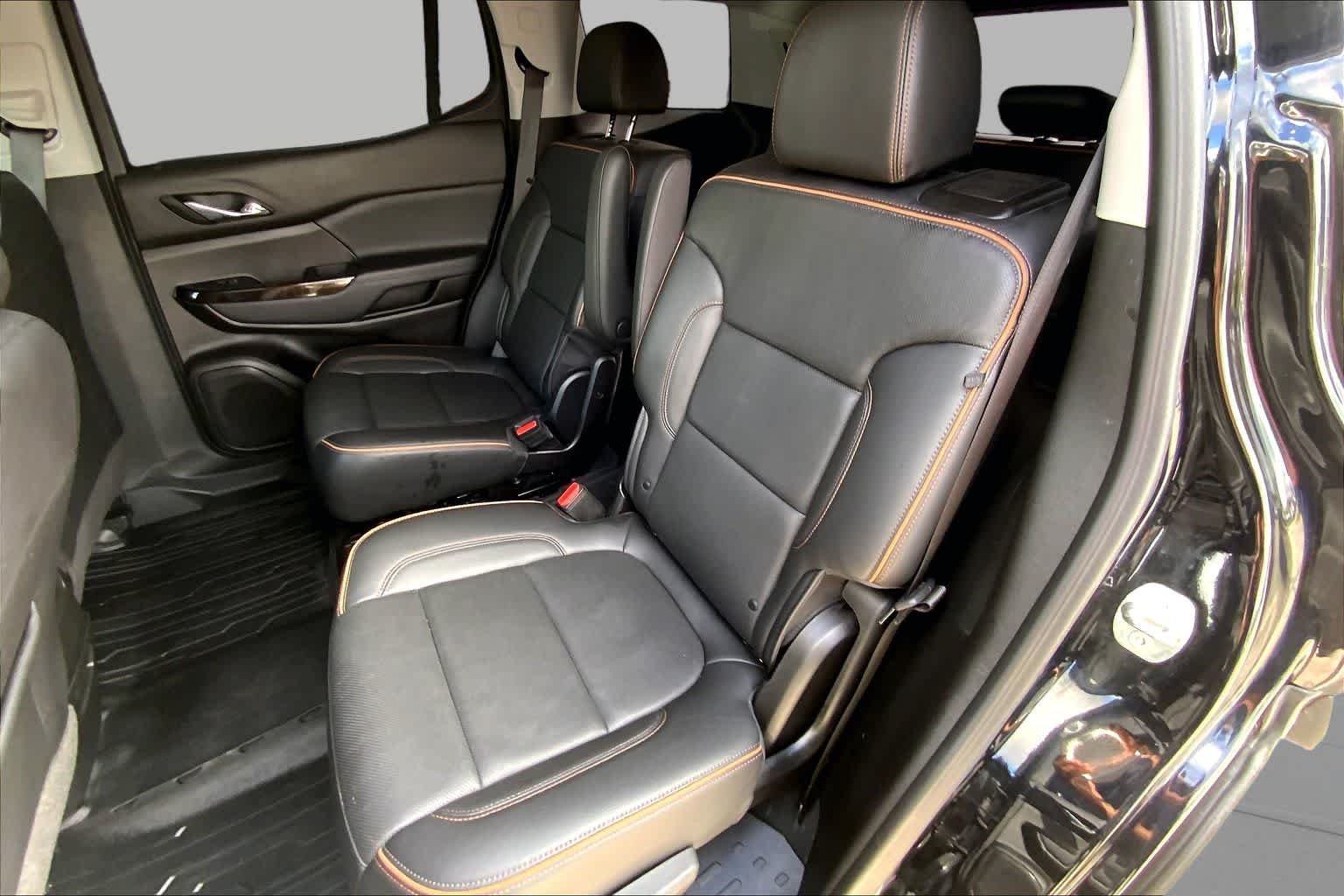 Used 2023 Ebony Twilight Metallic GMC AT4 image 32