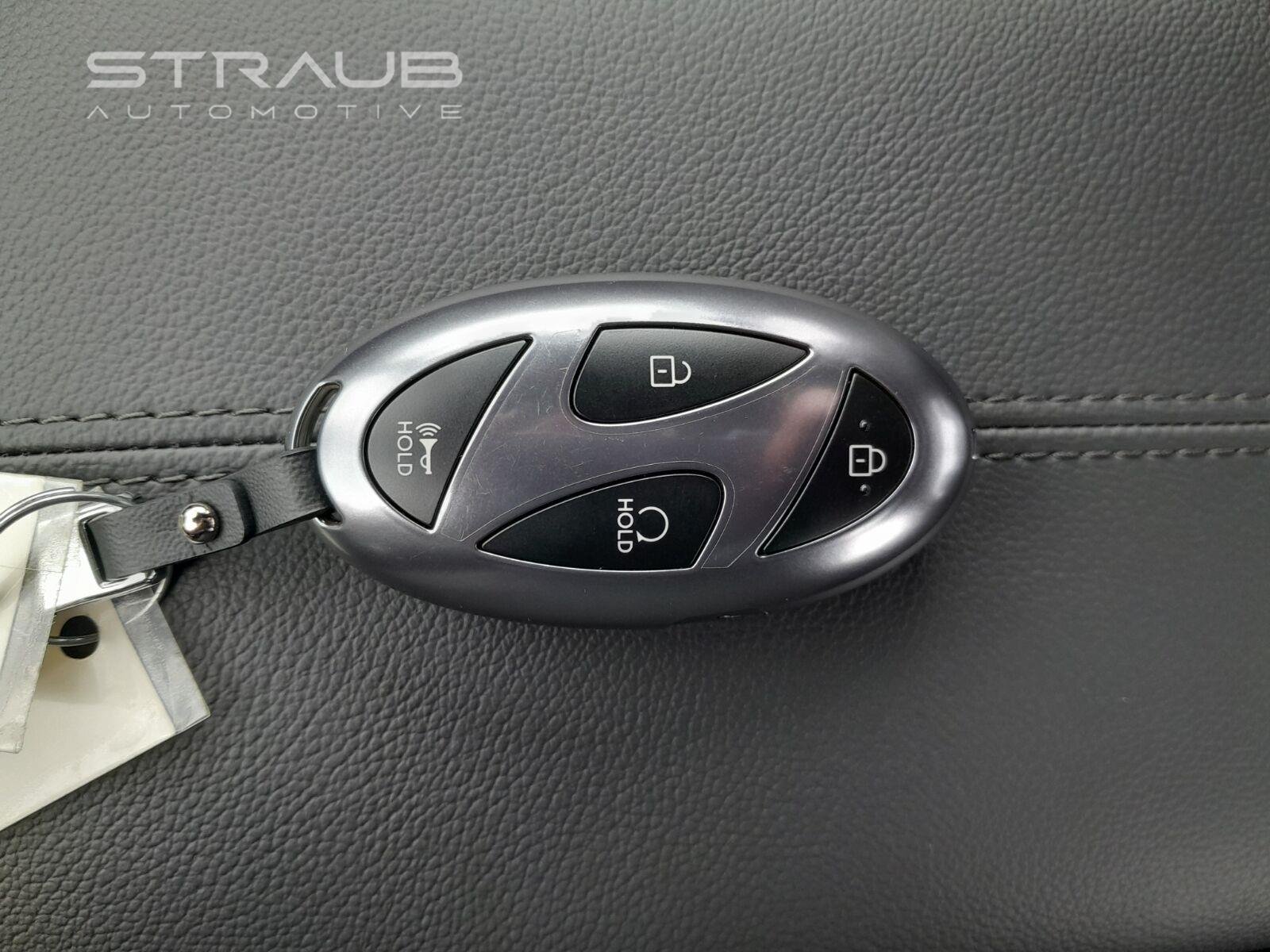 Certified Used 2026 Atlas White Hyundai SEL image 10