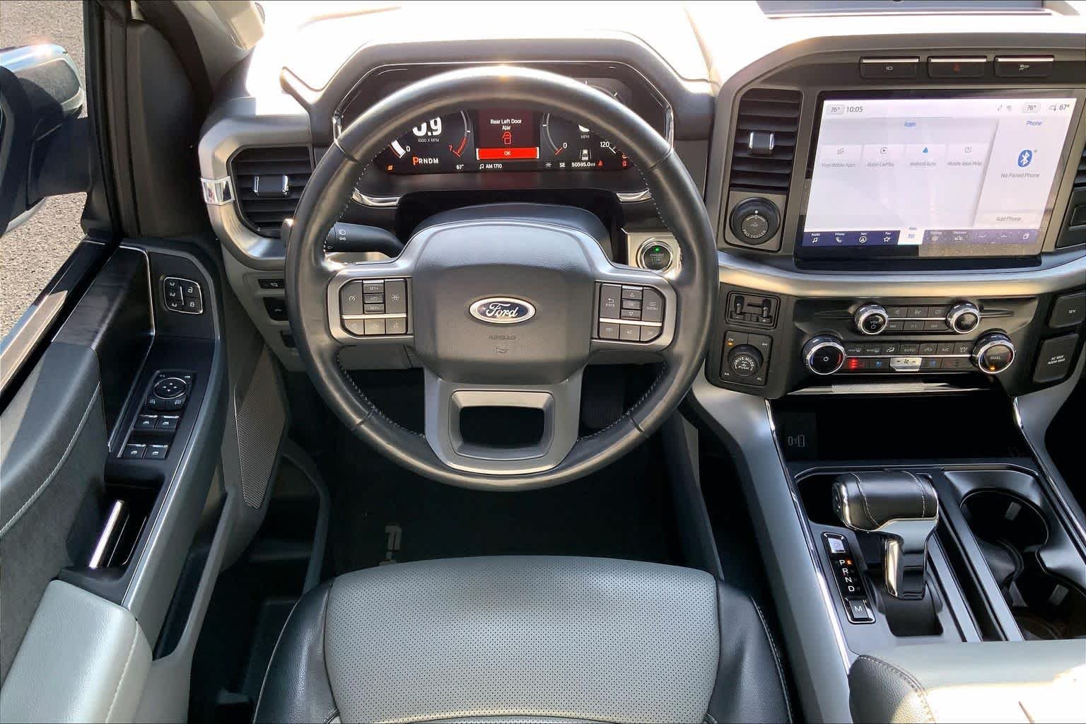 View vehicle photo 6