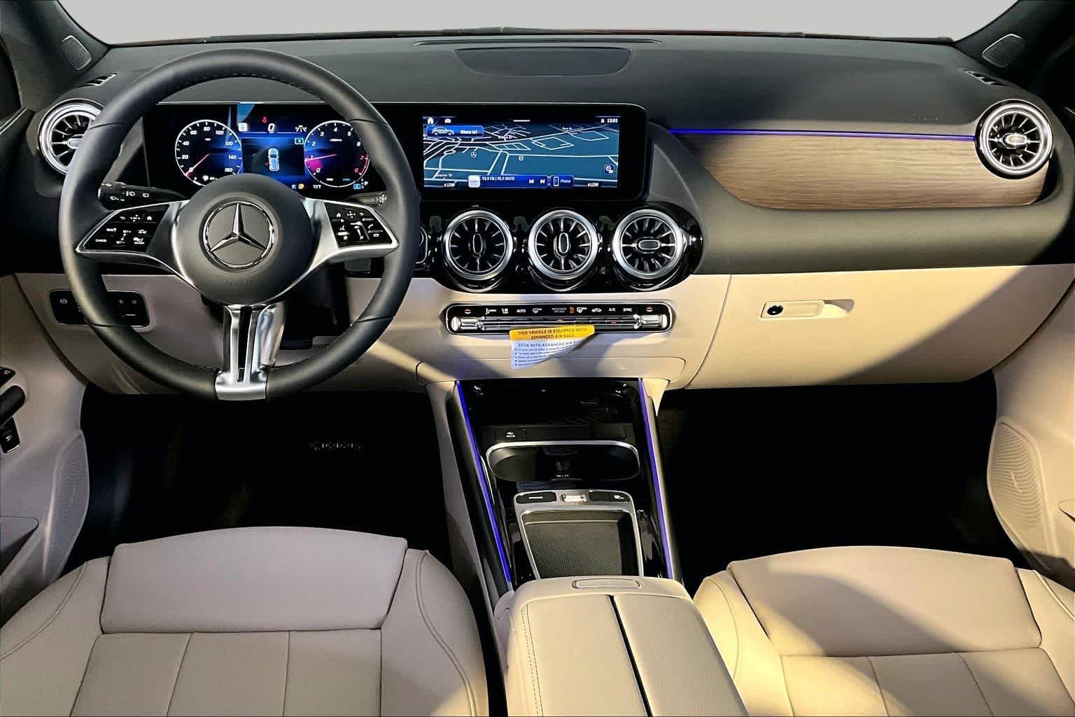 New 2026 MANUFAKTUR Patagonia Red Metallic Mercedes-Benz GLA 250 image 7