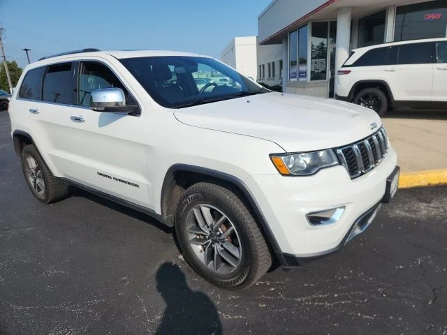 Used 2019 Bright White Clearcoat Jeep Limited image 1