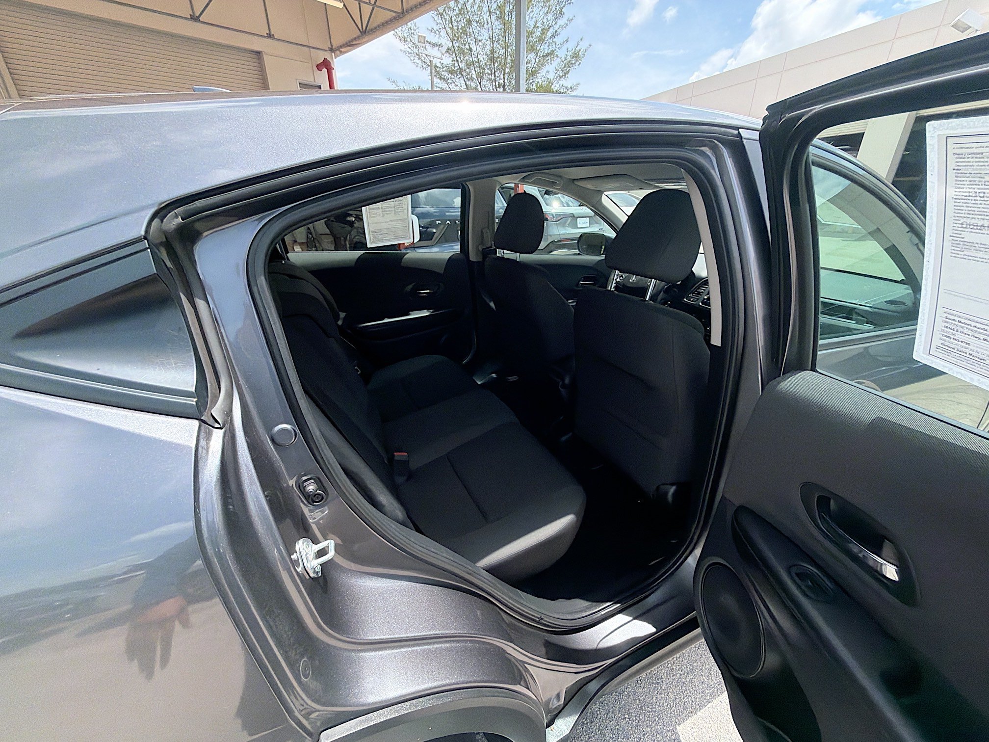 Used 2022 Modern Steel Metallic Honda LX image 27