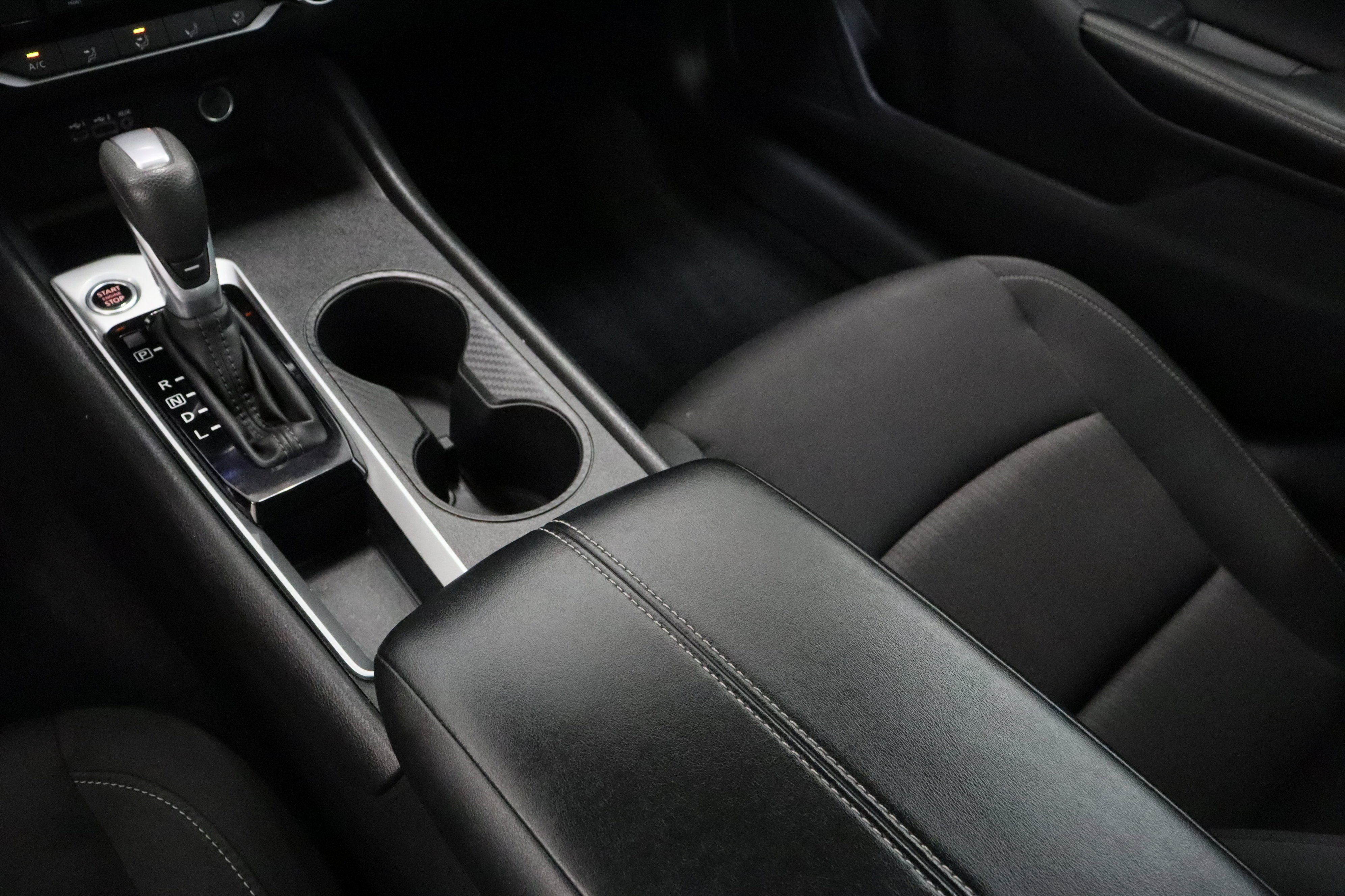2025 Nissan Altima SV - Photo 17