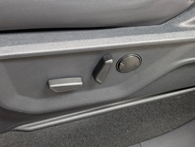 New 2026 Carbonized Gray Metallic Ford F-250® Lariat® image 53