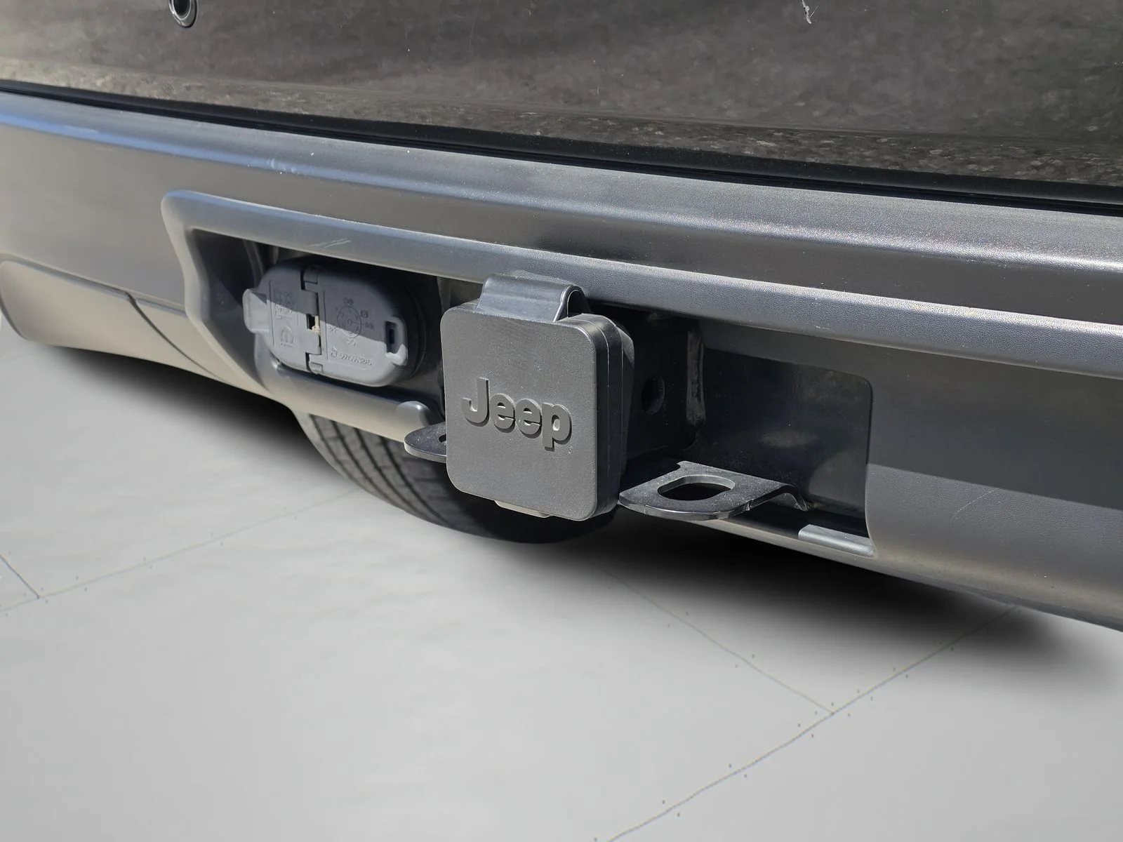 Used 2022 Black Jeep Laredo X image 18