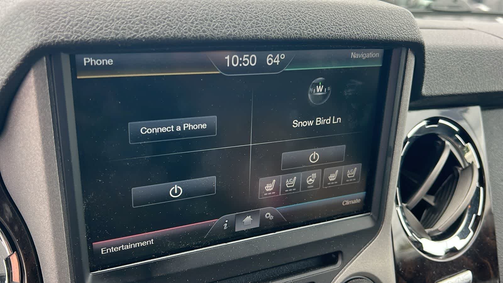 Used 2015 White Platinum Metallic Tri-Coat Ford Platinum image 13