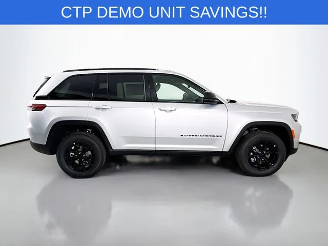 New 2025 Silver Jeep Altitude X image 8