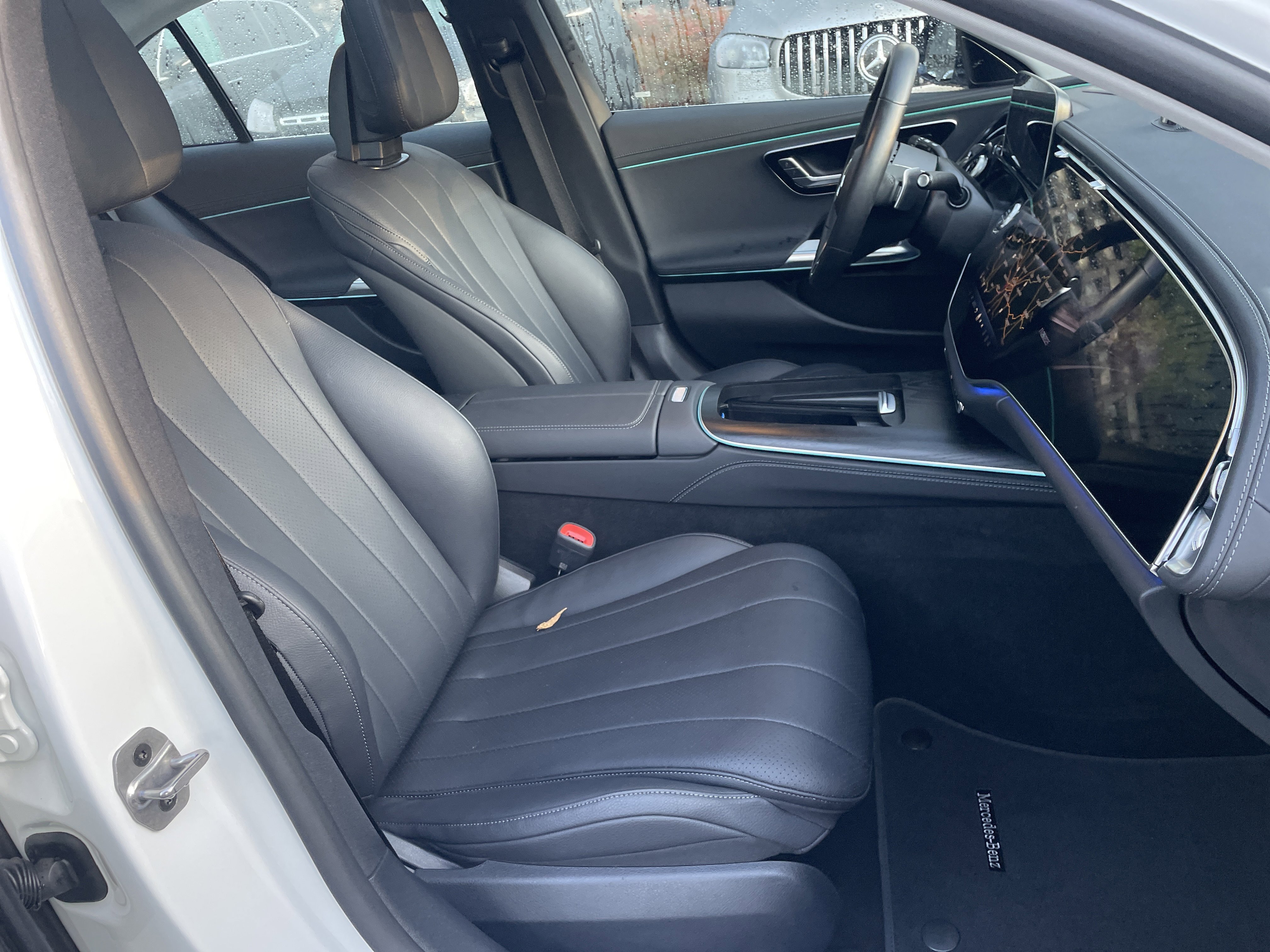 Certified Used 2025 Polar White Mercedes-Benz E 350 4MATIC® Sedan image 51