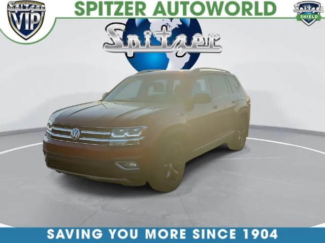 Used 2018 Red Volkswagen SEL image 7
