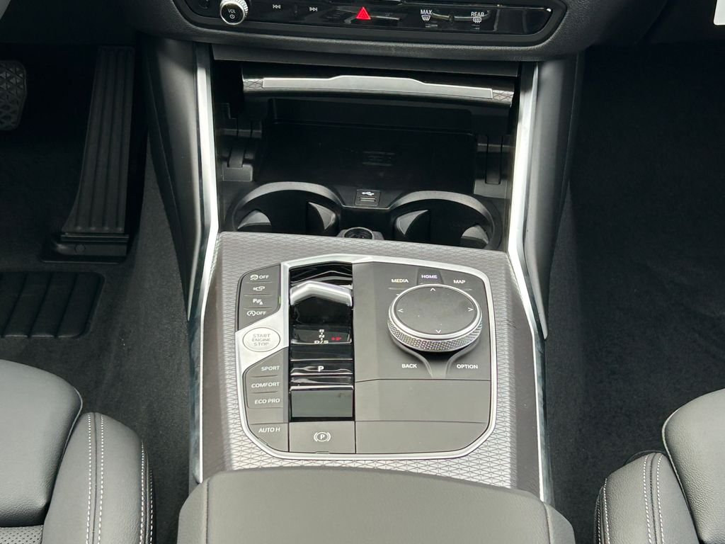 New 2026 Arctic Race Blue metallic BMW 330i xDrive image 27