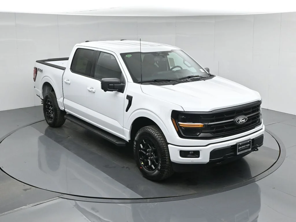 New 2026 Oxford White Ford XLT image 39