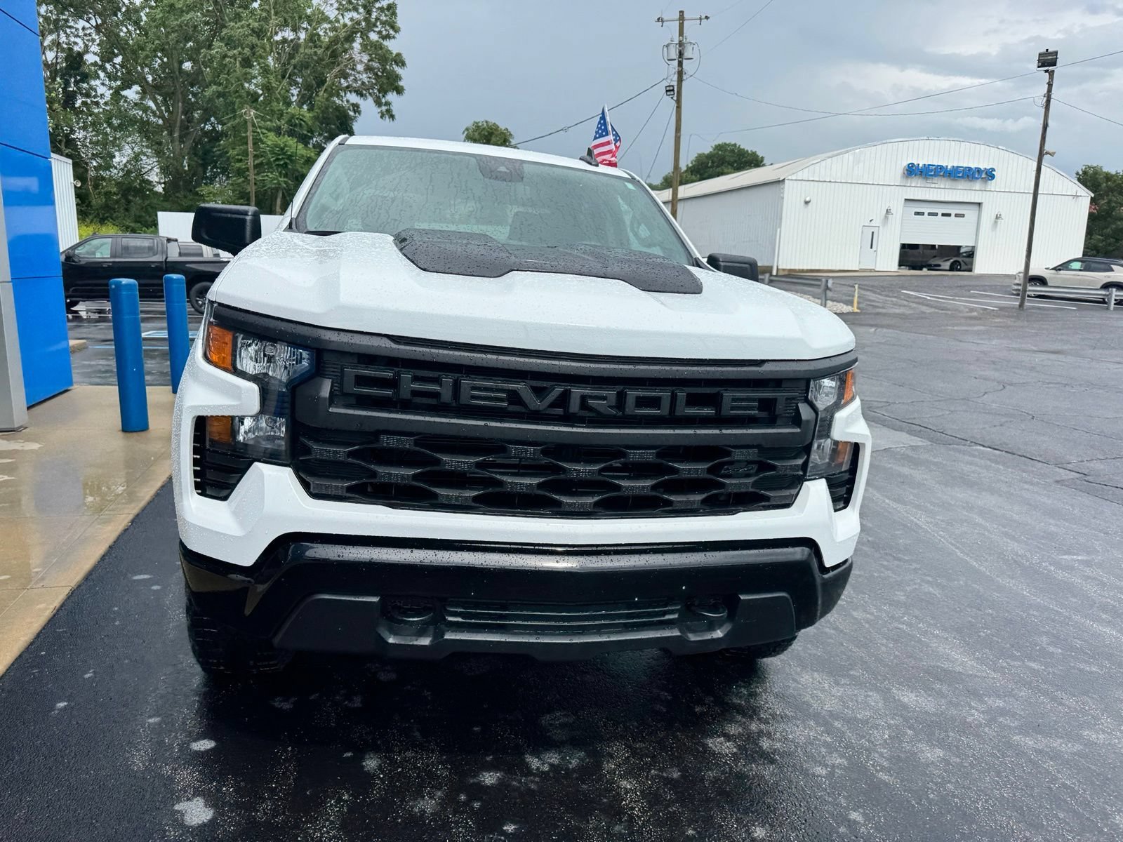 New 2026 Summit White Chevrolet Custom Trail Boss image 7