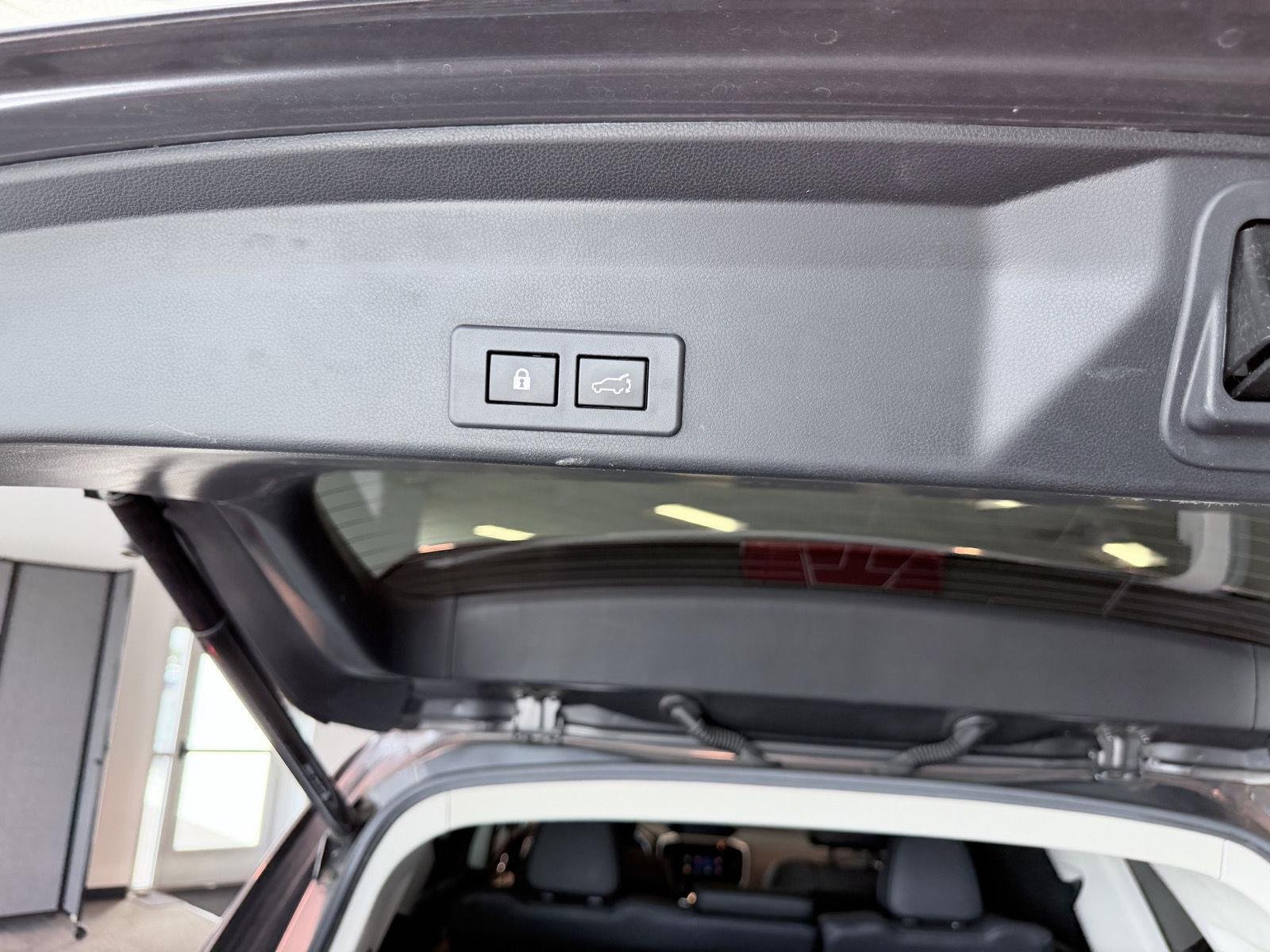 Used 2020 Magnetite Gray Metallic Subaru Limited image 58