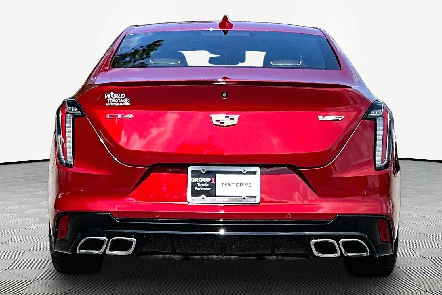 Used 2022 Infrared Tintcoat Cadillac  image 9