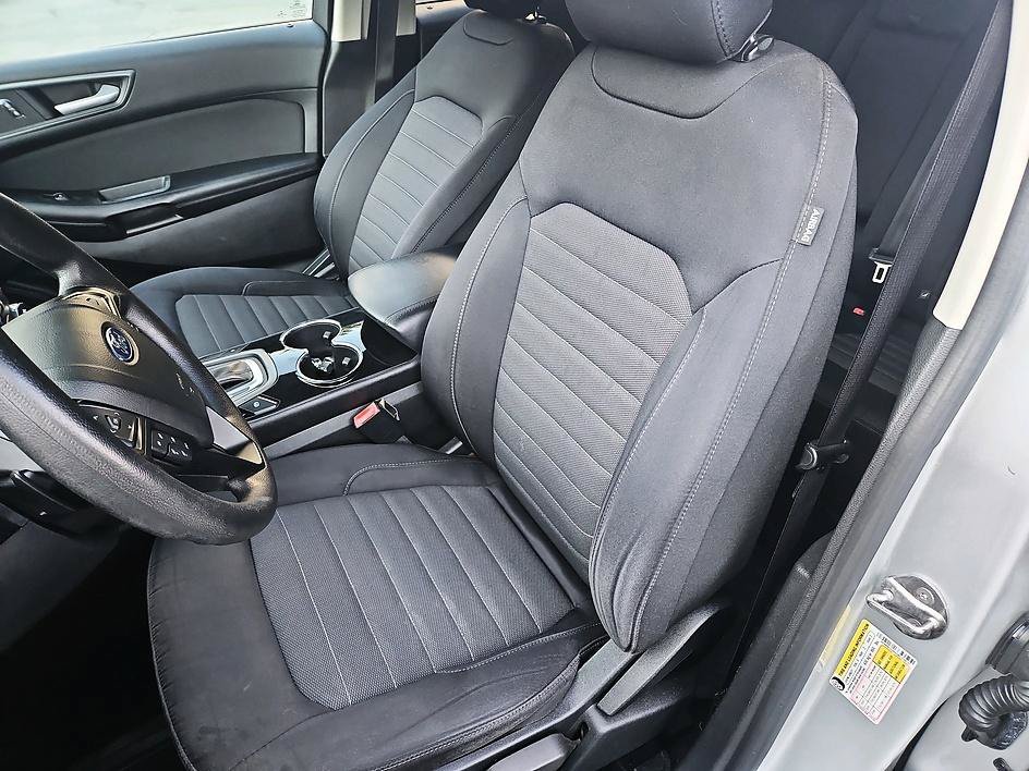 Used 2016 Ingot Silver Ford SE image 12