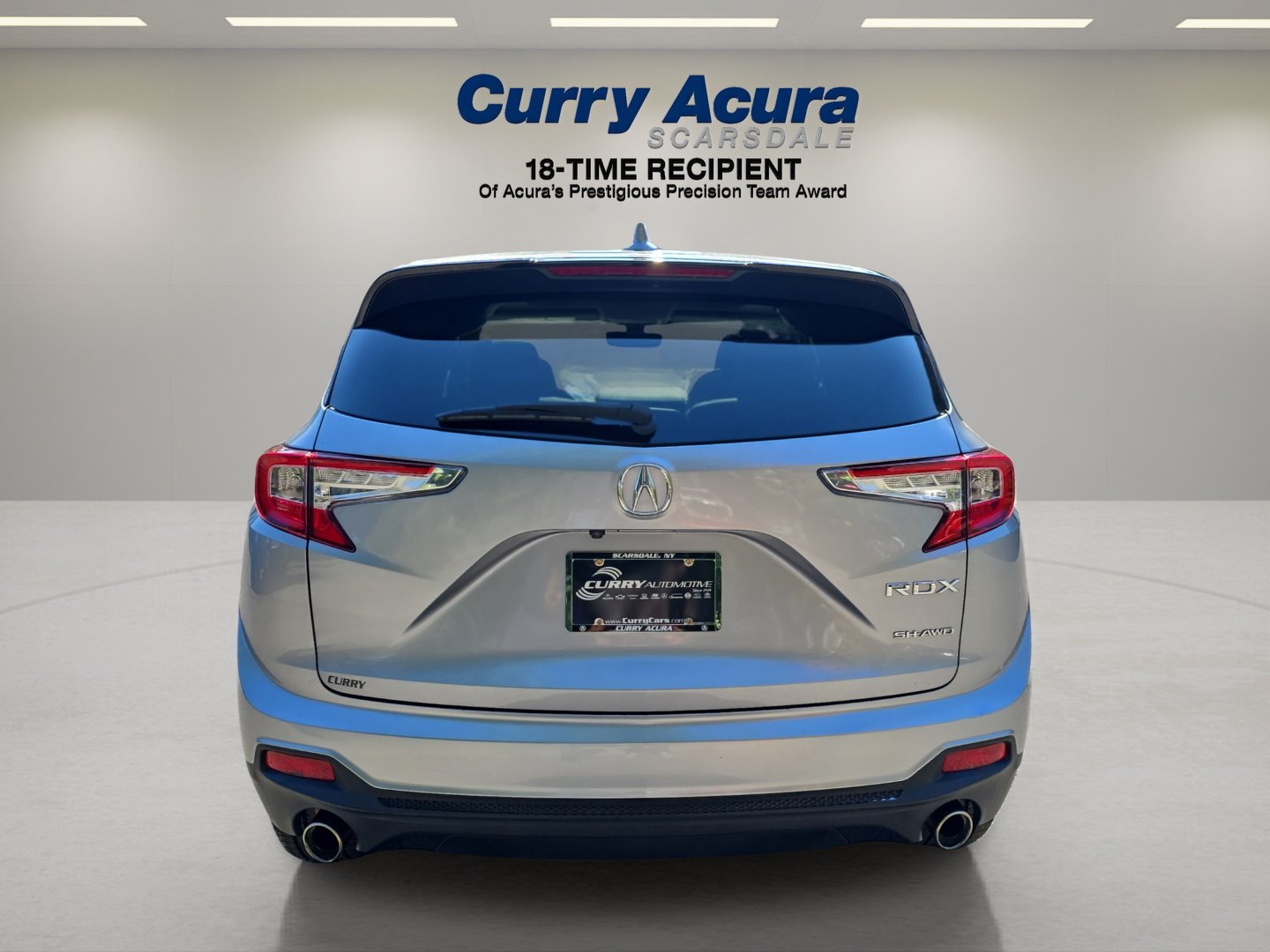 Used 2019 Silver Acura SH-AWD image 4