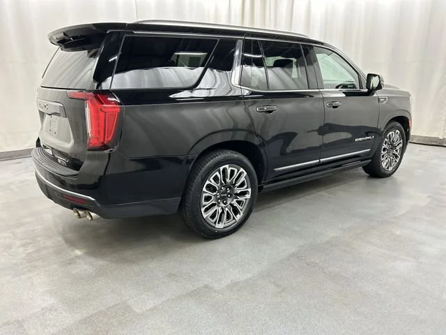 Used 2023 Onyx Black GMC Denali Ultimate image 4