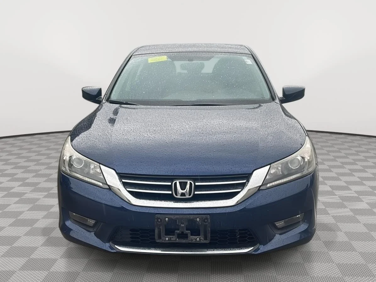 Used 2014 Obsidian Blue Pearl Honda Sport image 2