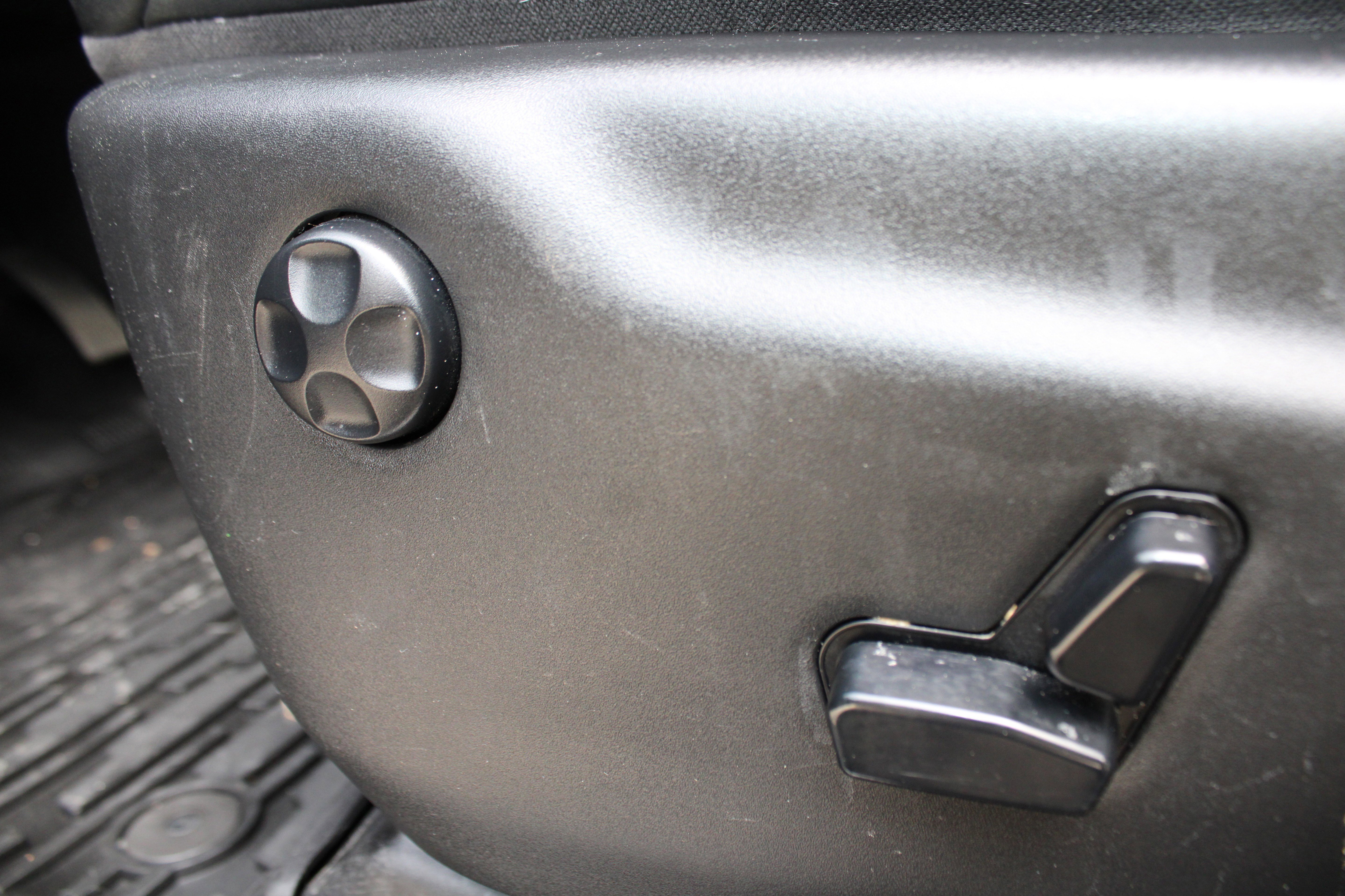 Used 2020 Diamond Black Crystal Pearlcoat Jeep Trailhawk image 22