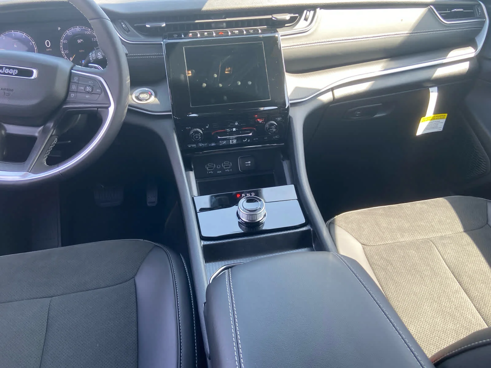 2025 Jeep Grand Cherokee L Altitude - Photo 17