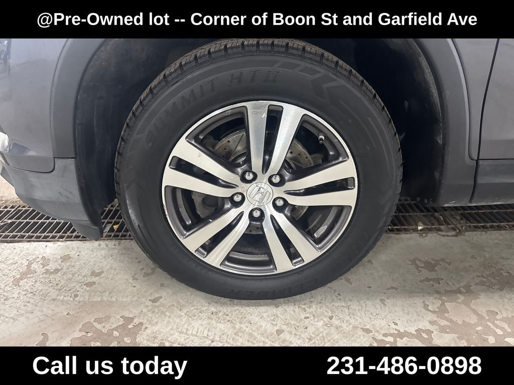 Used 2016  Honda EX-L image 10